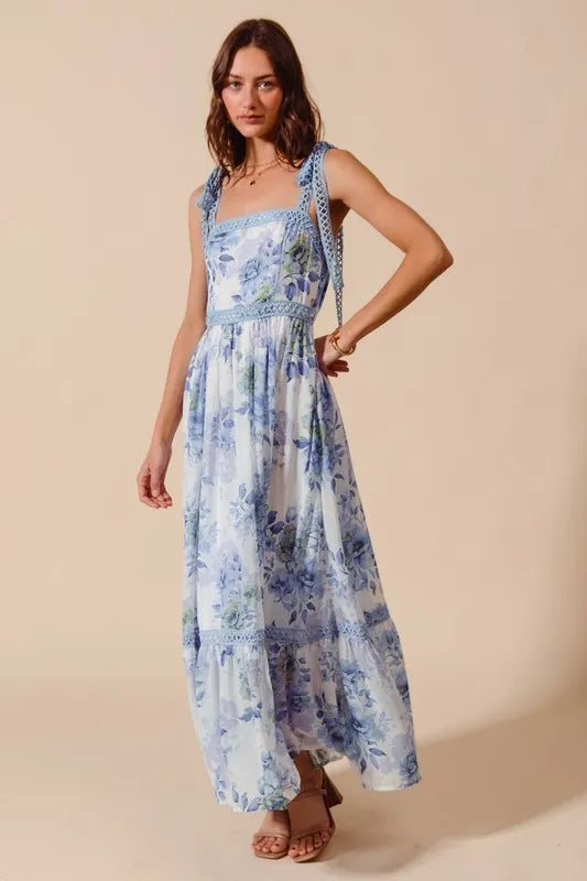 SO ME Floral Print Flowy Maxi Dress with Lace Ribbon Tie